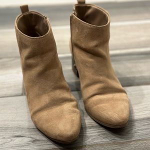 Sand colour suede-like boots from Old Navy